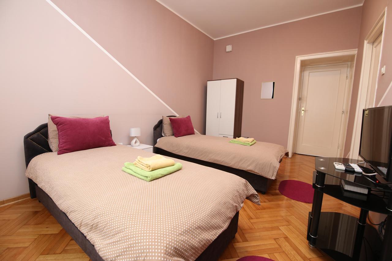 Hostel Fine Beograd Eksteriør bilde